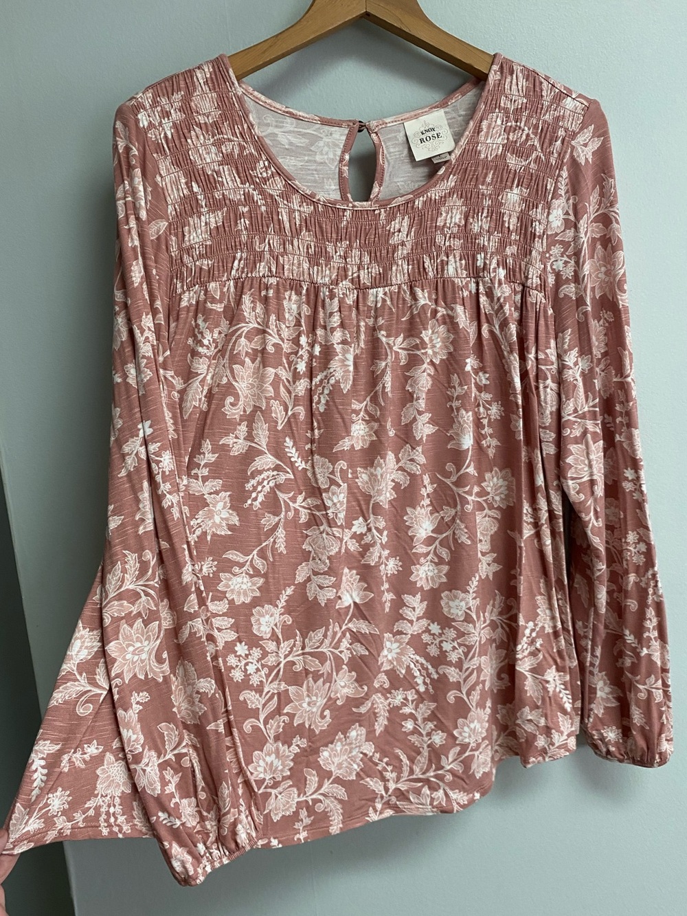 KNOX ROSE TOP - LARGE - Picture 4 of 9
